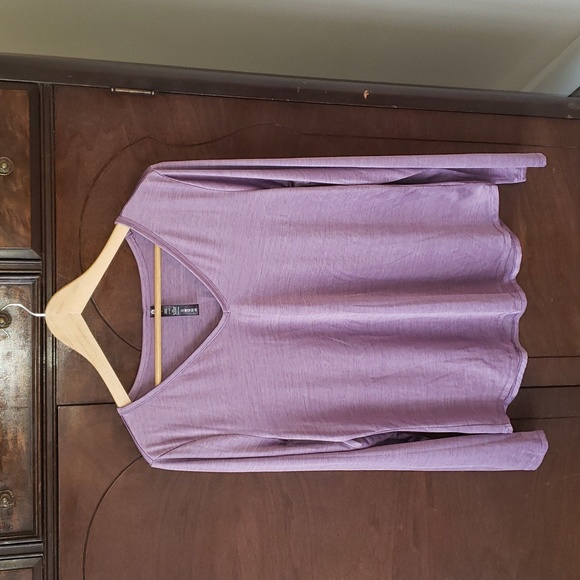 90 Degree By Reflex Tops - 90° by Reflex Purple Long Sleeve V-neck Shirt, Size Large